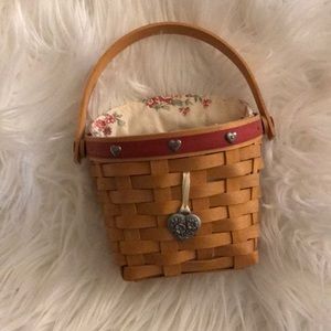 ♥️♥️Longaberger Sweetheart Basket♥️♥️